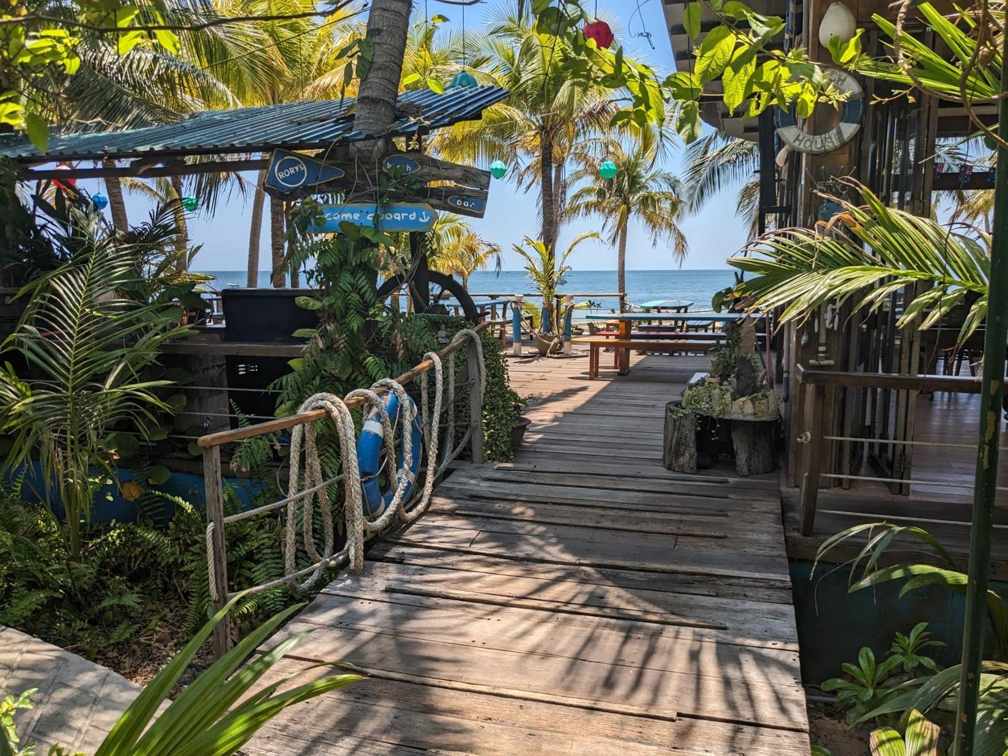 Rorys Beach Bar Phú Quốc Exterior foto